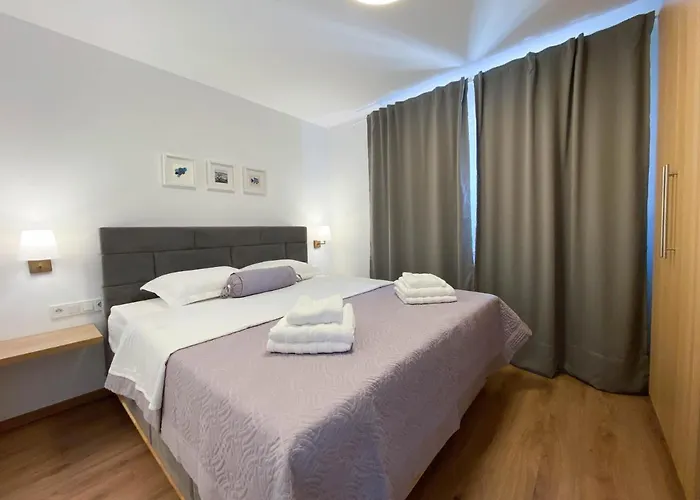 Apartman Marisa Hvar Iii *